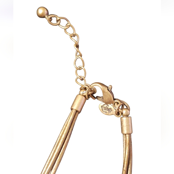 Premier Vintage Designs Beautiful Elegant Gold Tone and Brown Pendant Necklace. - Picture 9 of 11